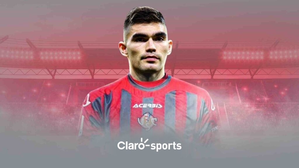 Johan Vásquez, titular en el triunfo del Cremonese ante la Roma