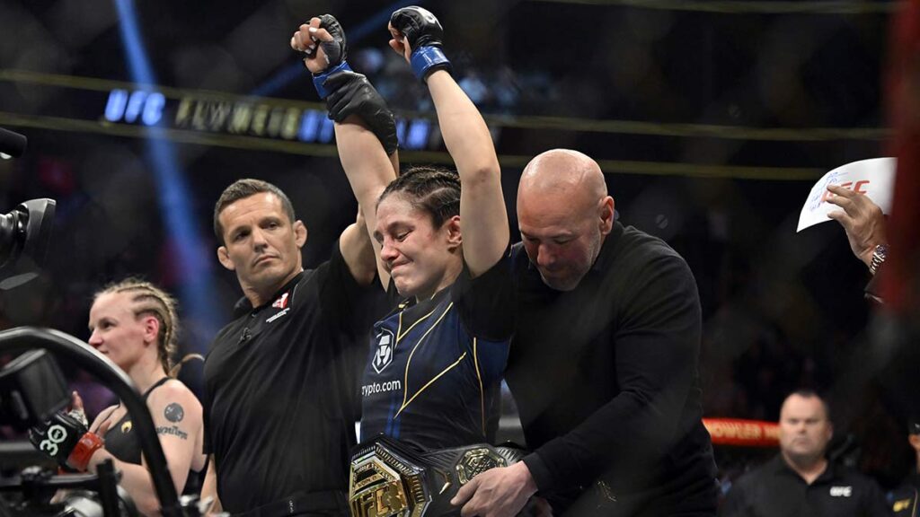 Alexa Grasso se consagró campeona de Peso Mosca de la UFC. AP