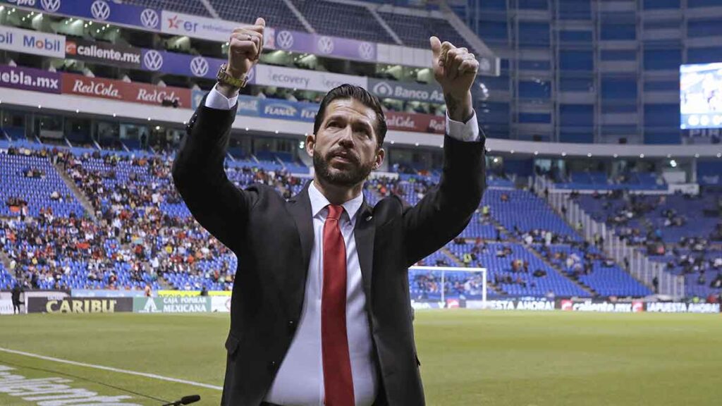 Benjamín Mora encara su primer Clásico Tapatío. Imago 7