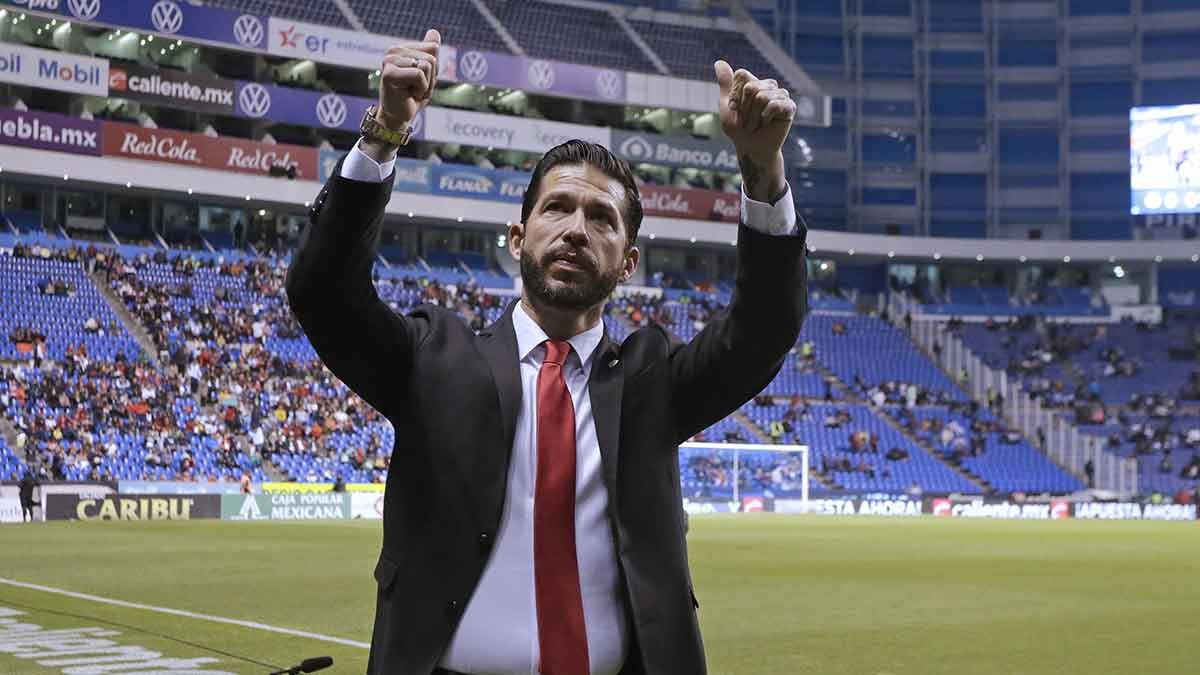 Benjamín Mora encara su primer Clásico Tapatío. Imago 7