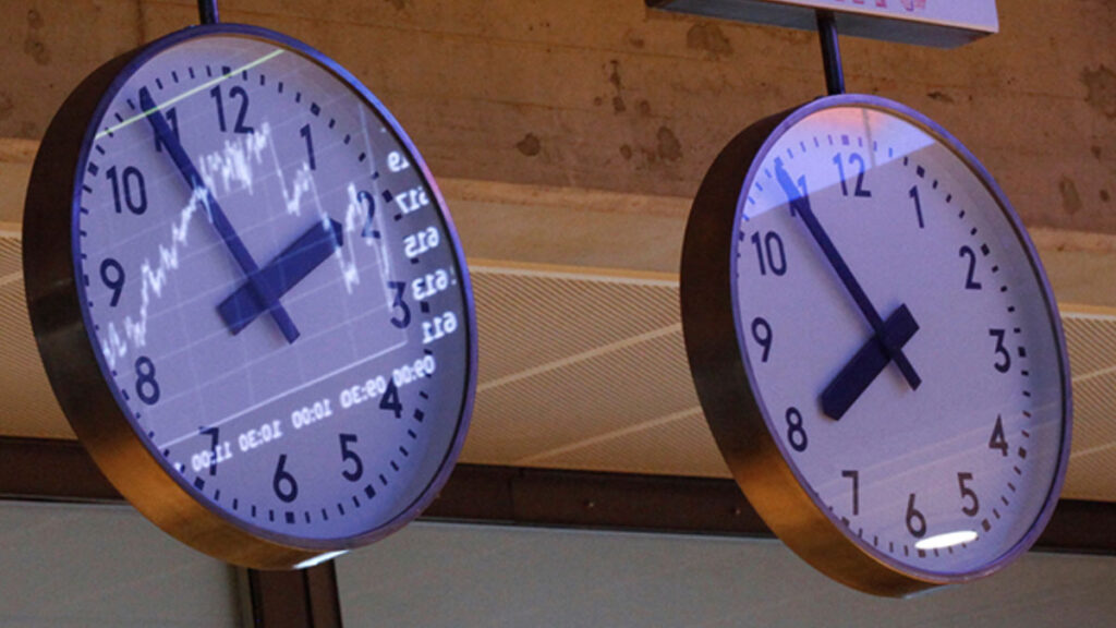 ¿Cuándo de inicio y qué estados y municipios cambian la hora? | Reuters