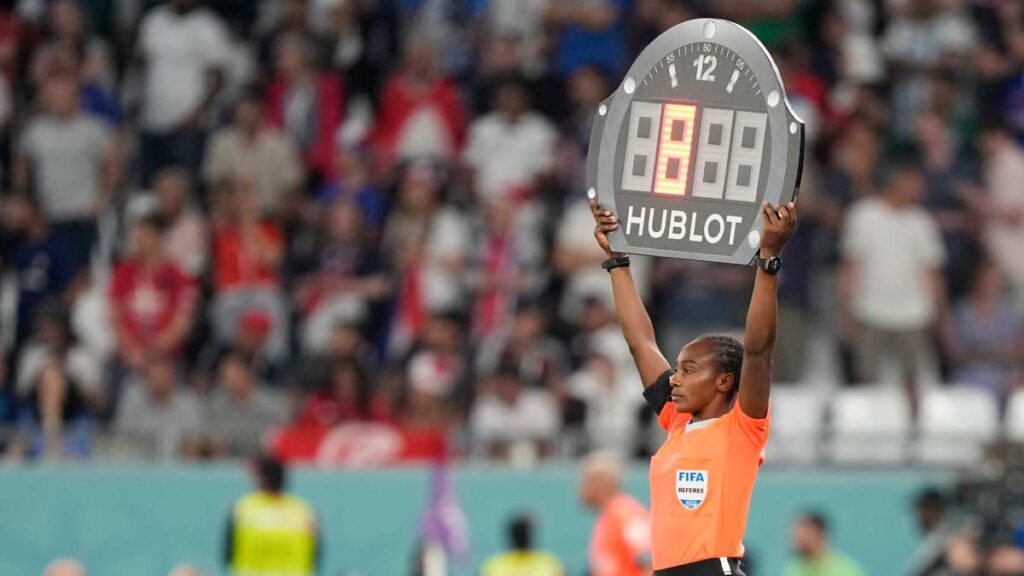 FIFA busca más minutos de juego en el fútbol.