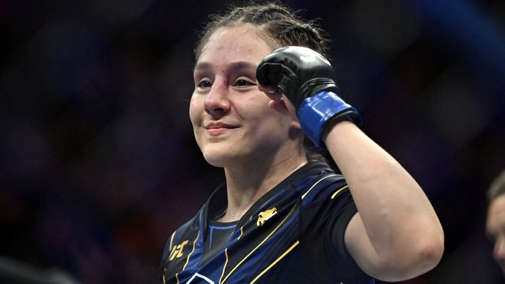 Grasso se llevó el título del peso mosca ante Valentina Shevchenko | AP
