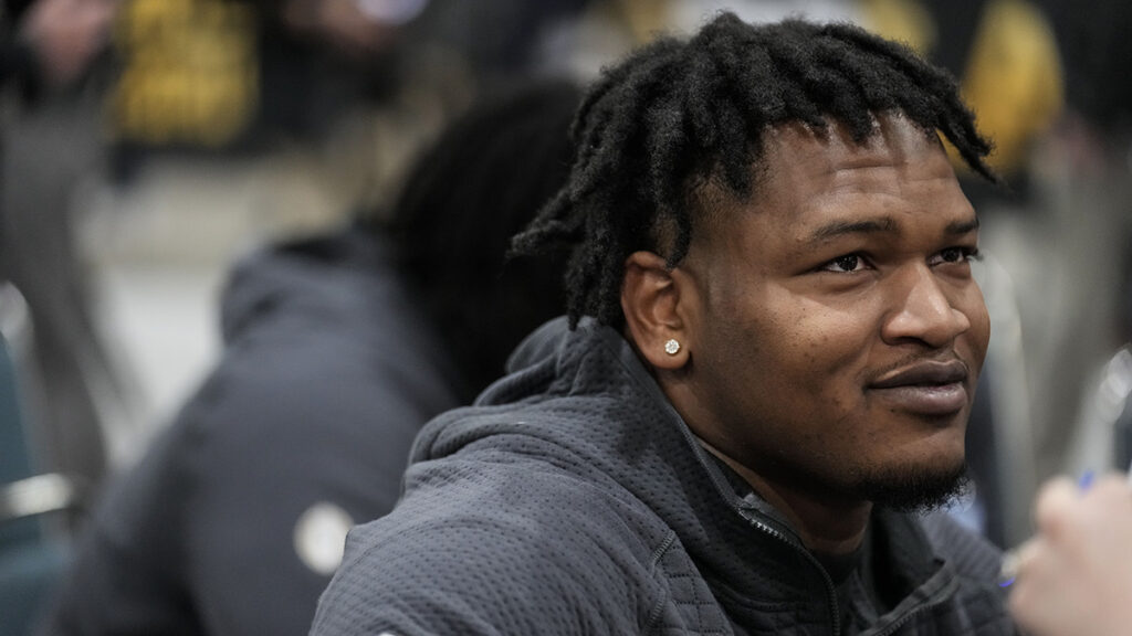 Jalen Carter pasa 16 minutos en prisión y vuelve al Scouting Combine