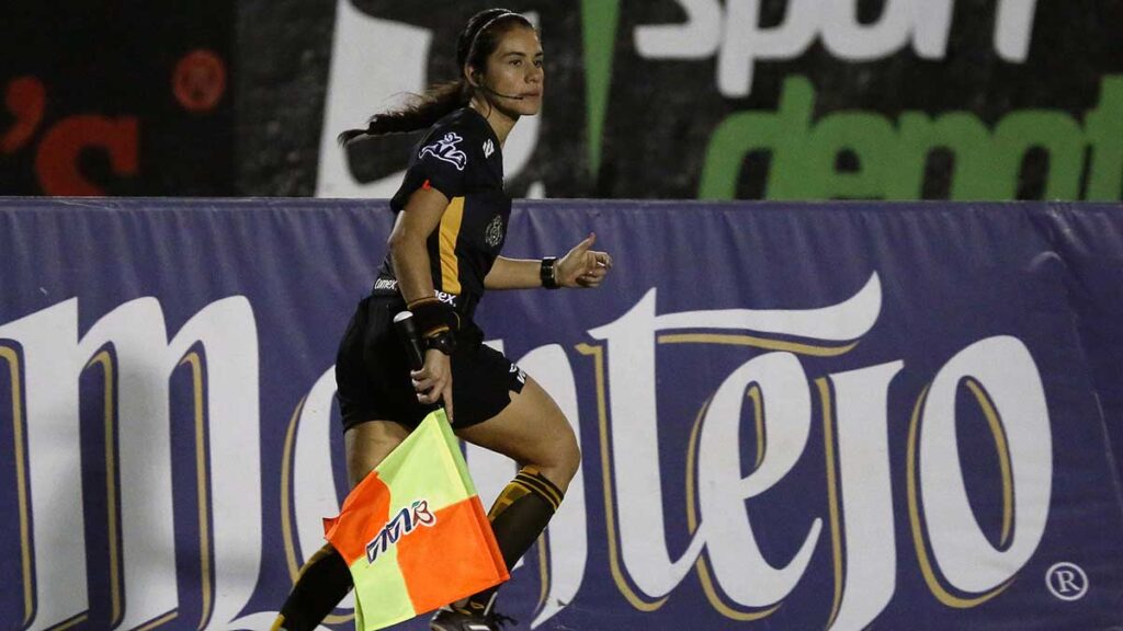 Mayra Mora. Imago 7