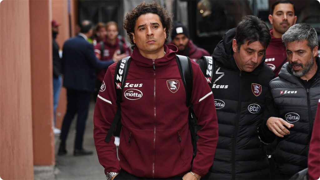Guillermo Ochoa debutó este año en la Serie A