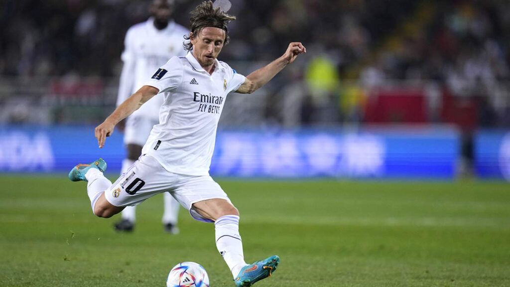 Luka Modric del Real Madrid durante la final contra Al Hilal en el Mundial de Clubes. AP