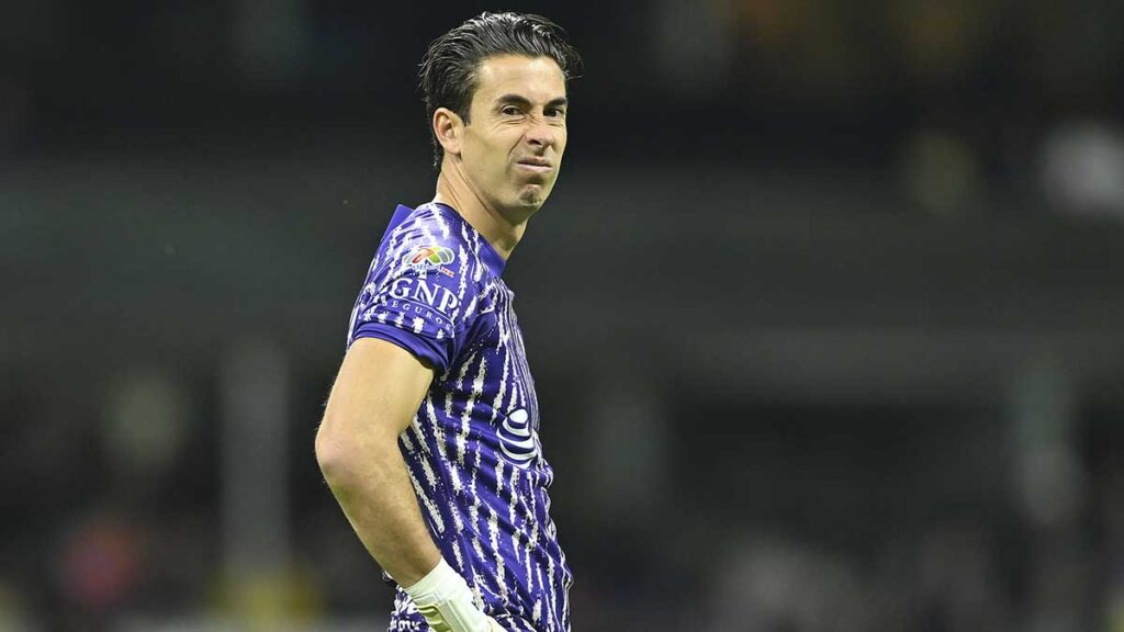 Con la salida de Ochoa al Salernitana de Italia, la portería quedó en manos de Óscar Jiménez. Imago 7