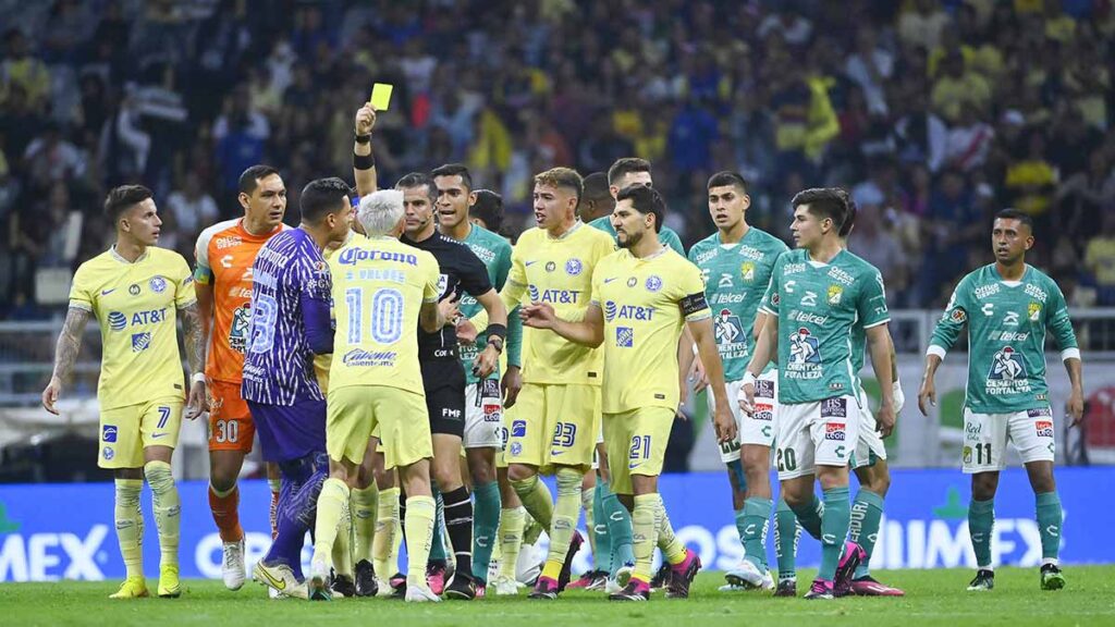 La jornada 13 resultó polémica. Imago 7