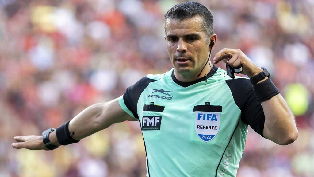 Fernando Hernández Gómez, suspendido
