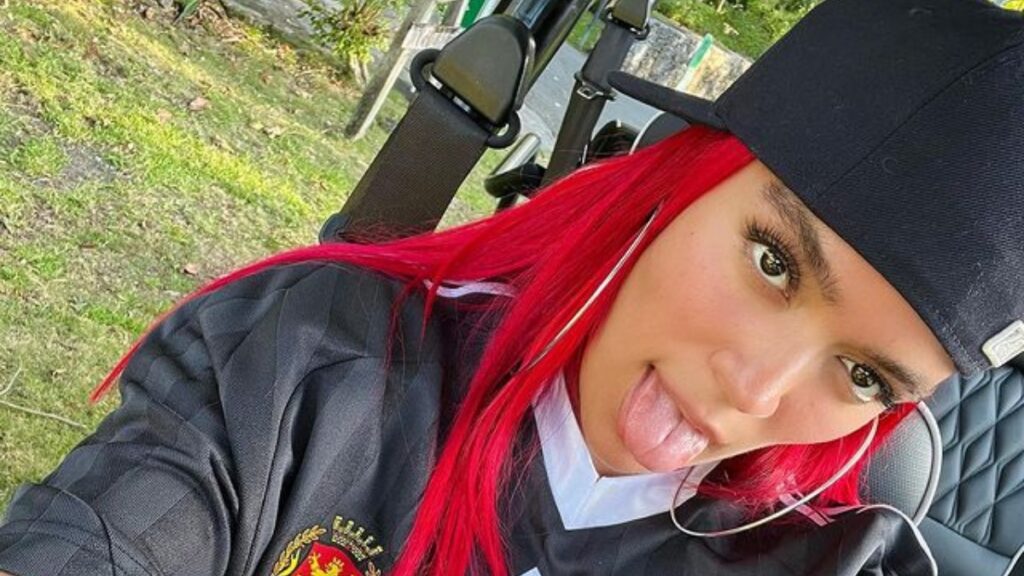 ¿Qué le molestó a Karol G y por qué explotó por su portada en famosa revista?