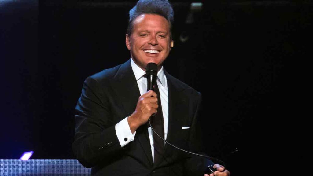 Los mejores memes sobre la gira de Luis Miguel | AP