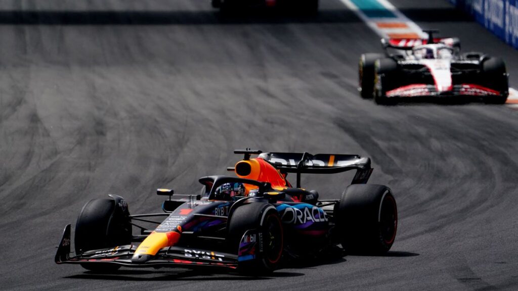 F1