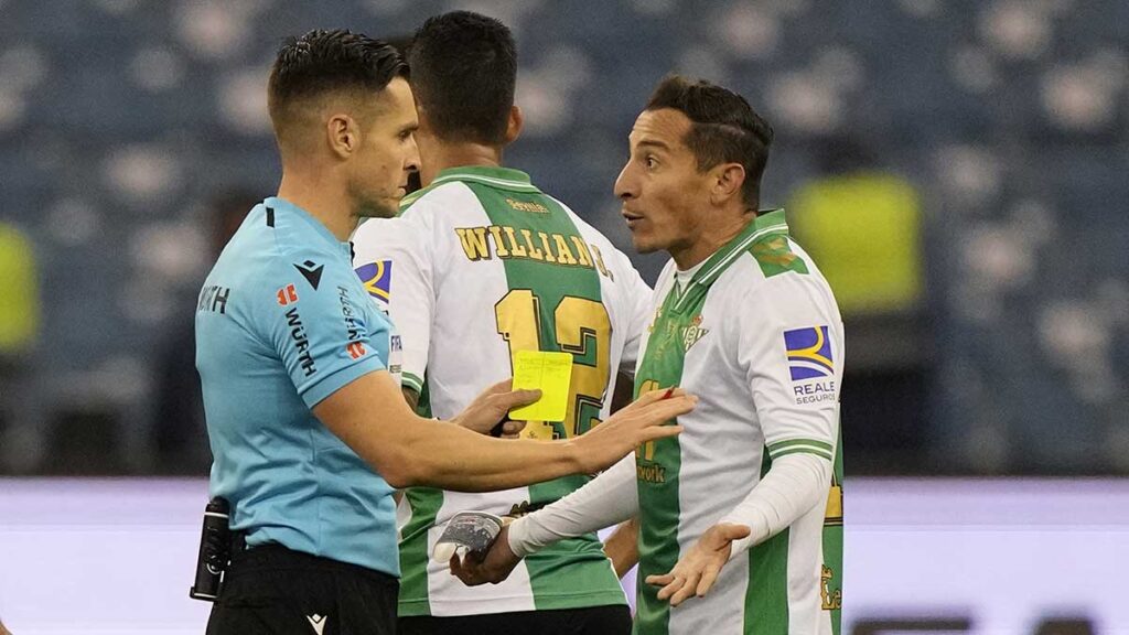 Andrés Guardado salió de cambio al minuto 72'. AP