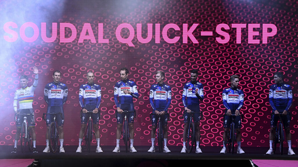 Los integrantes del equipo Soudal Quick-Step son los más afectados. AP