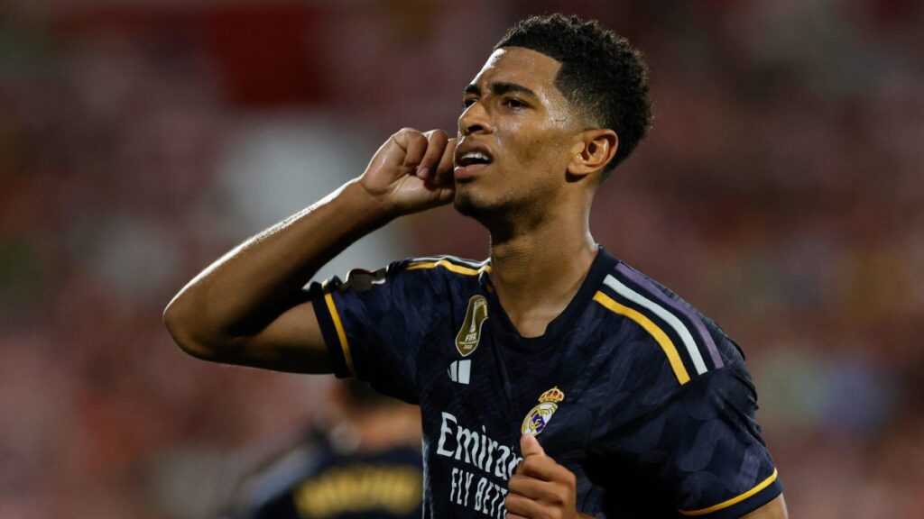 El Real Madrid goleó al Girona a domicilio (0-3) con lo que asciende al liderato de LaLiga al tener un punto más que el FC Barcelona.