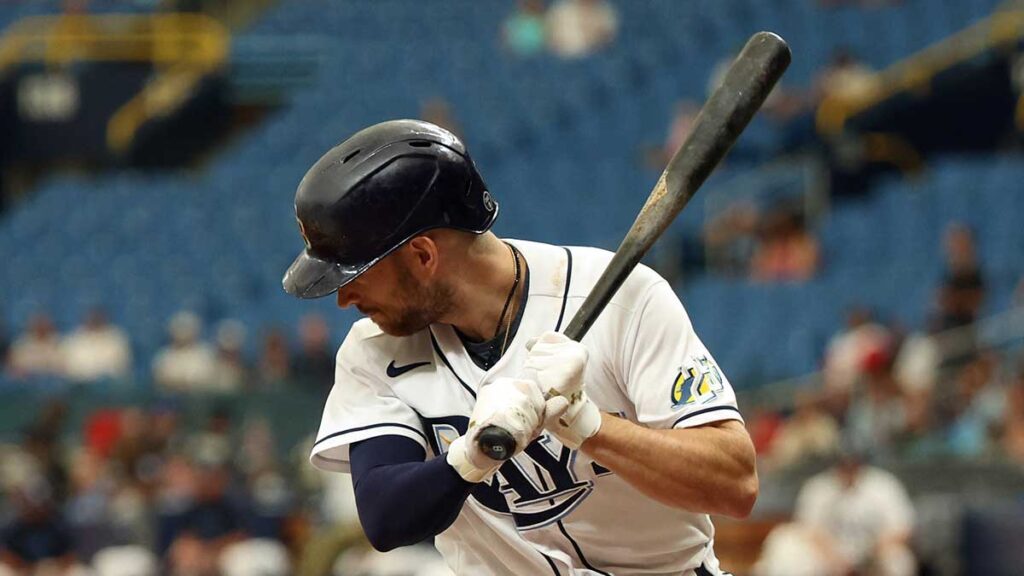 Brandon Lowe se perdería el resto de la temporada y los playoffs. Reuters
