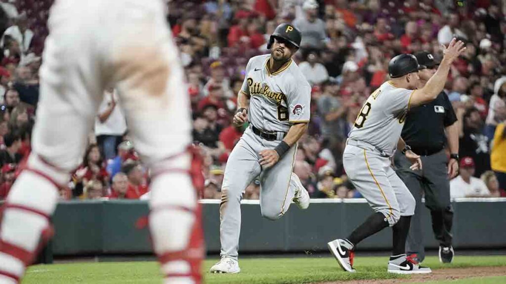 Alfonso Rivas fue fundamental en la remontada de los Piratas. AP