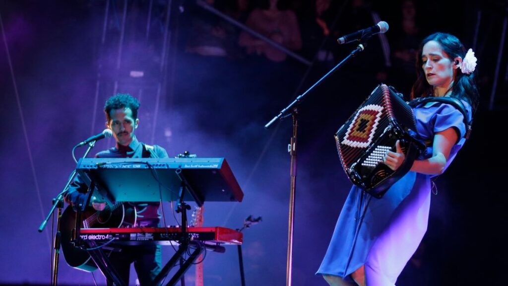 La cantante Julieta Venegas