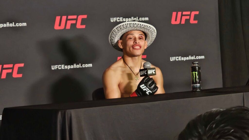 Lazyboy debuta con victoria en UFC | Claro Sports