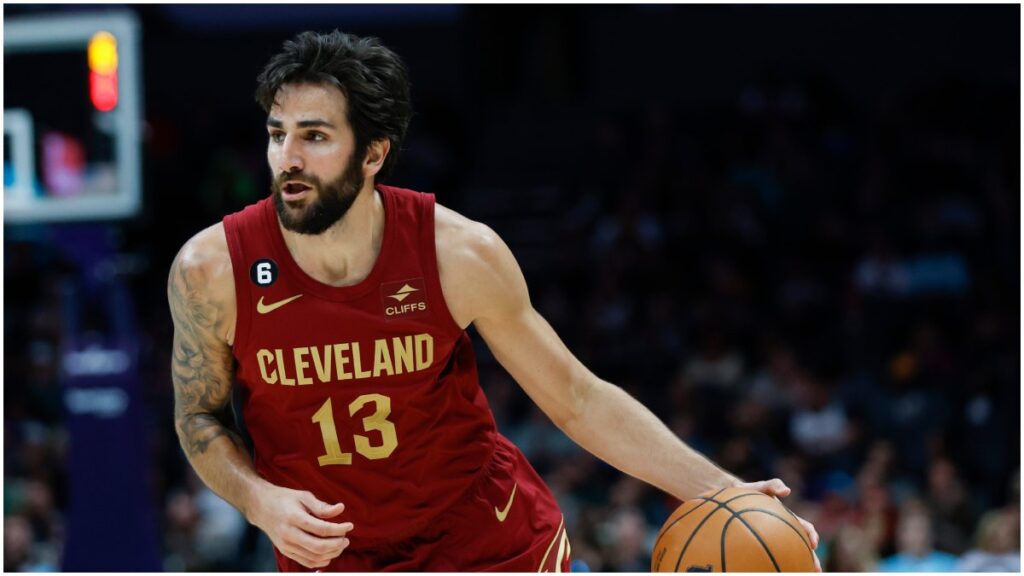 Ricky Rubio regresa al básquetbol profesional tras firmar con el ...