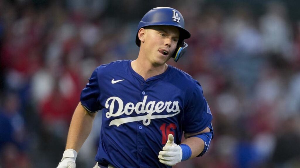 Los Angeles Dodgers acuerdan con Will Smith | AP