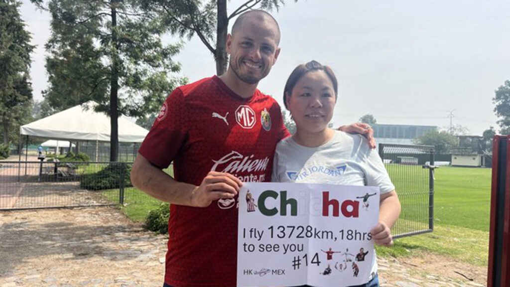 Franky se aventuró desde Hong Kong para ver a Javier Hernández. @Chivas