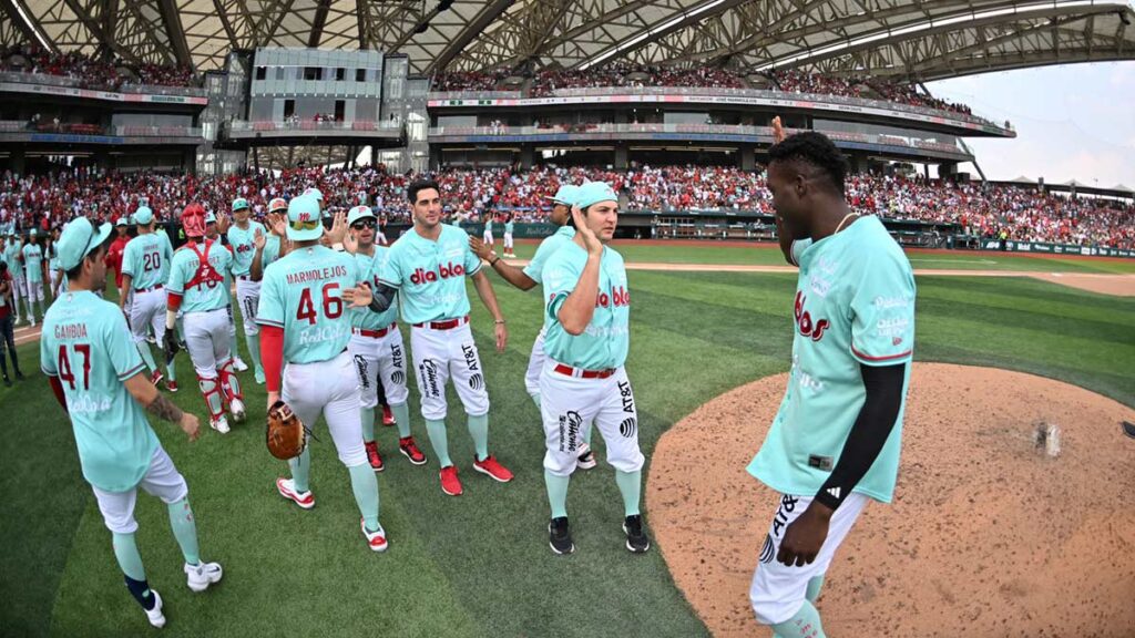 Trevor Bauer hace historia en la LMB