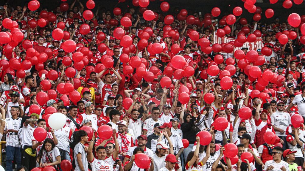 Santa Fe busca a sus hinchas más veteranos para homenajearlos y ...