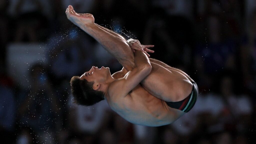 Randal Willars en la plataforma 10m de Paris 2024