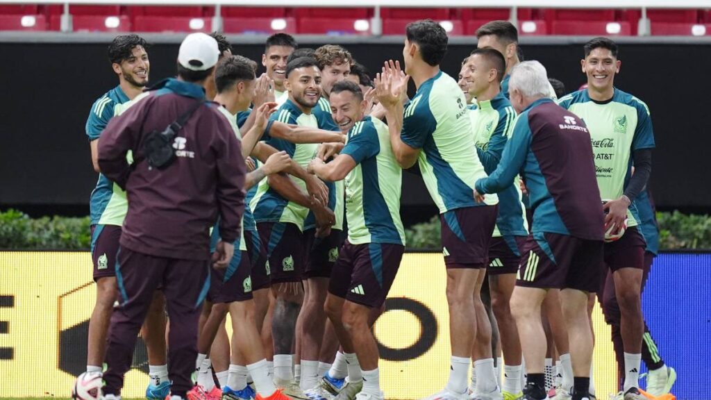 El Vasco Aguirre ya tiene a su once para enfrentar a Estados Unidos. Imago7