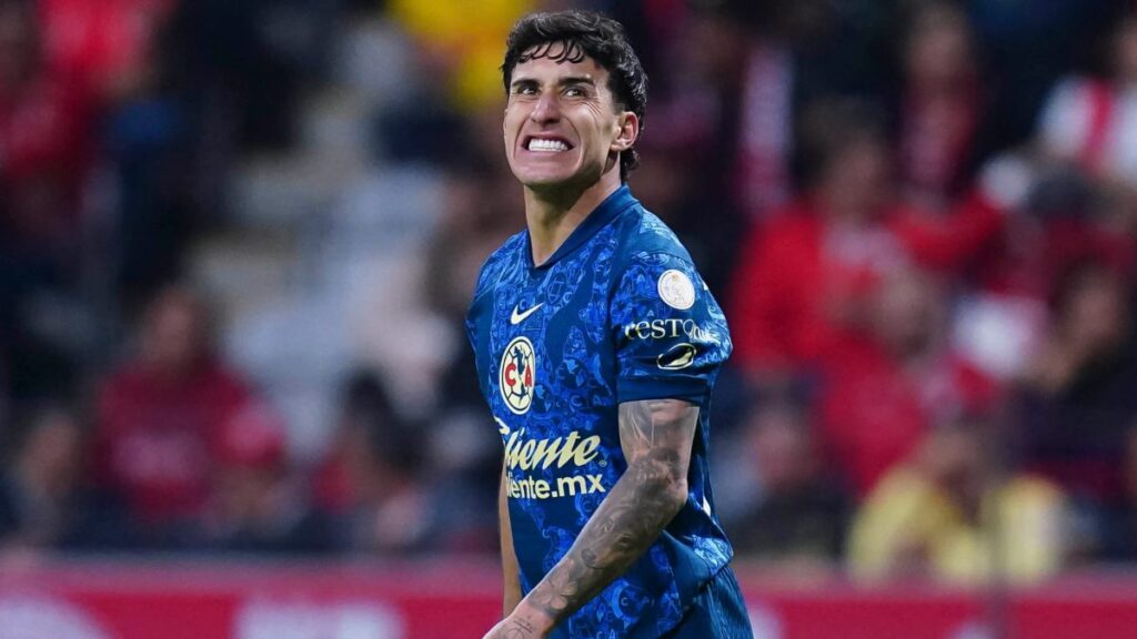 América; otra escuadra que sufre en la búsqueda del tricampeonato