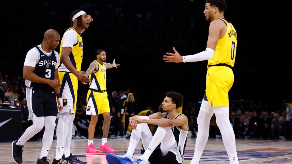 Pacers se imponen a los Spurs en Francia | Reuters