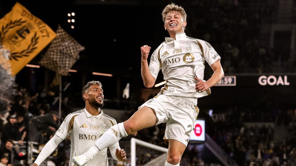 El LAFC se impone sin problemas al América | @LAFC