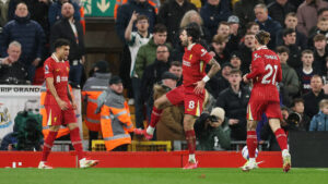 Luis Díaz y Liverpool ‘tiñen’ mucho más de rojo la Premier League