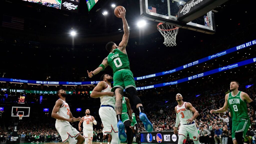 Tatum se quedó a una asistencia del triple doble | Reuters