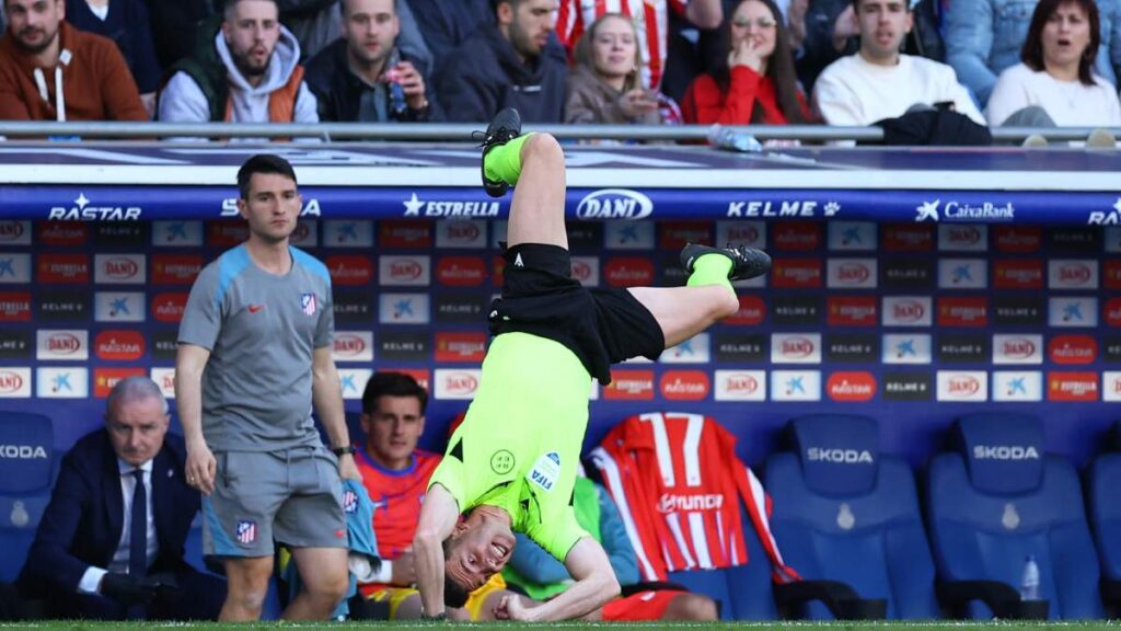 El Atlético de Madrid empató a una anotación por bando ante el Espanyol de Barcelona lo que hace que se atasque en la lucha por LaLiga