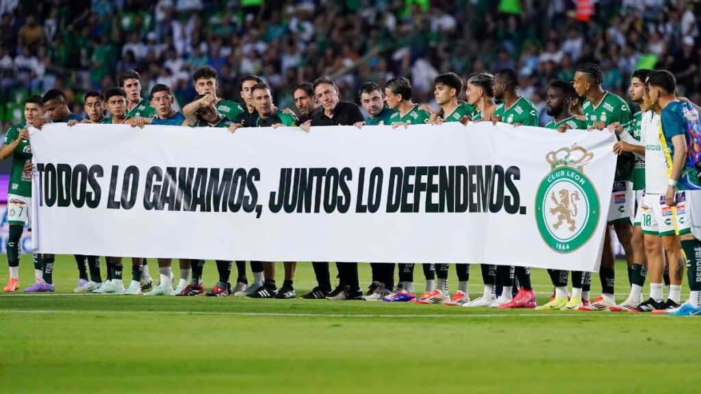 Jugadores y afición del León protestan por la exclusión del Mundial de Clubes