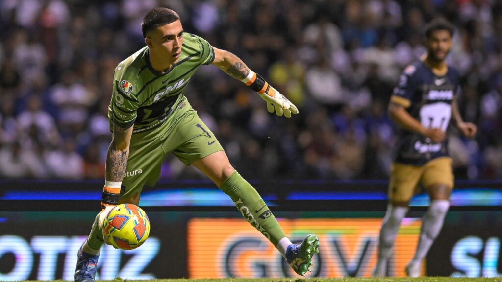 ¿Alex Padilla debería ser el portero titular de Pumas?