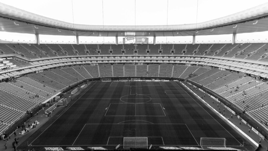 ¡Las Chivas, sin público! El Estadio Akron recibe un juego de suspensión