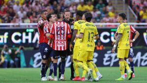 Roberto García Orozco, contundente: “Debió marcarse penal a favor del América”