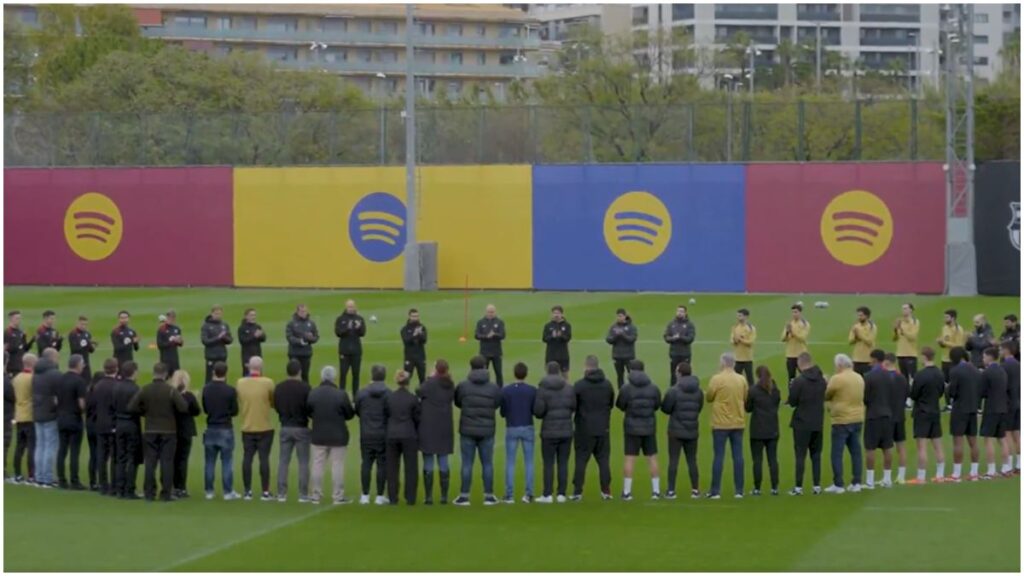 El minuto de silencio del Barcelona a Carles Miñarro García | Captura de Pantalla