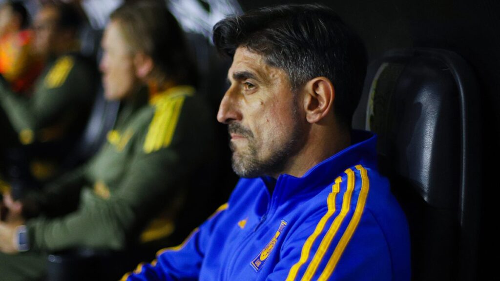 Paunovic reunió a sus futbolistas y ofreció unas palabras en las que destaca la forma en la que fue desvinculado de los Tigres.