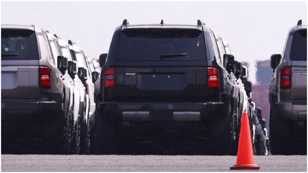 Reemplacamiento en el Edomex | Reuters