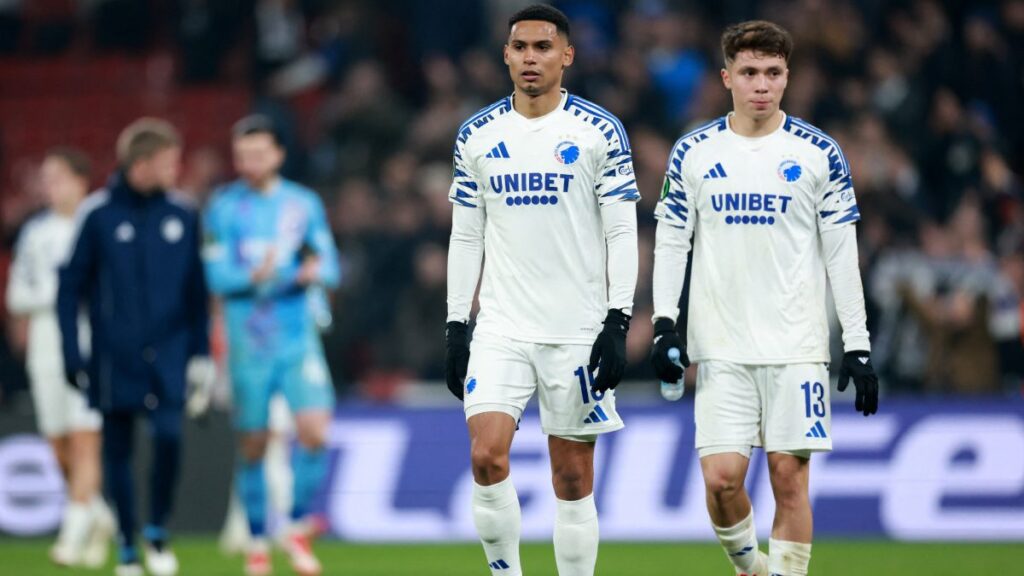 Rodrigo Huescas asistió en el solitario gol del Copenhague que venció al Randers en el inicio del play off por el título