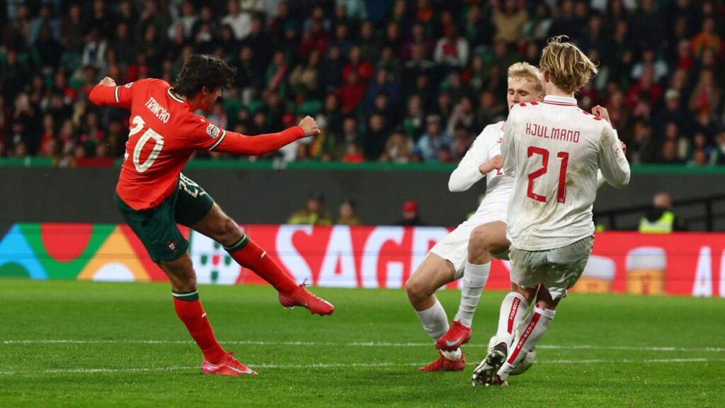 Trincao marca sus primeros goles con Portugal