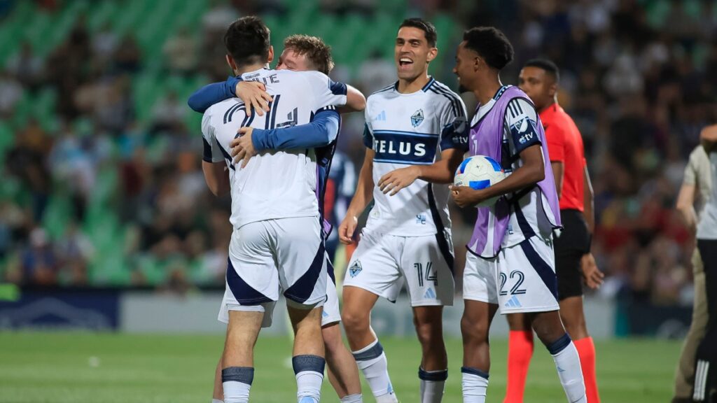Vancouver Whitecaps se burla de Rayados con un meme de Shakira: "Whenever, wherever"