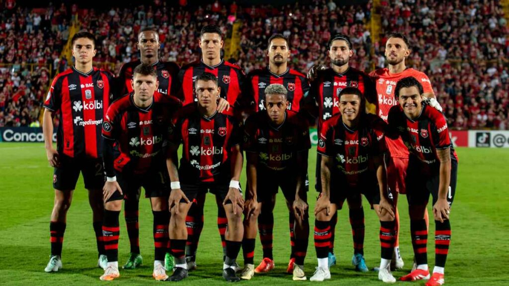 Alajuelense previo a la Concachampions ante Pumas