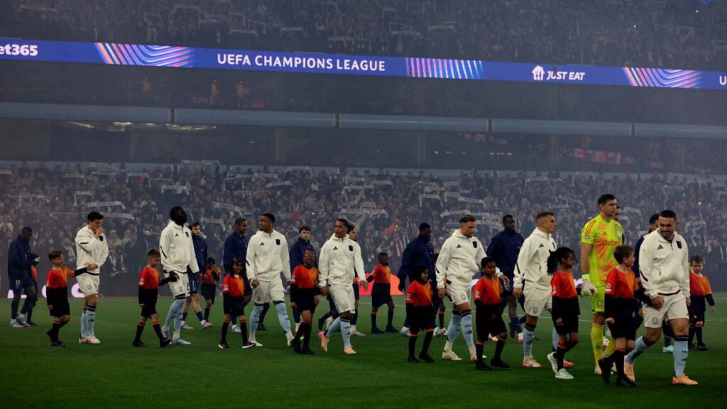 En Villa Park se equivocaron y no tocaron el himno de la Champions
