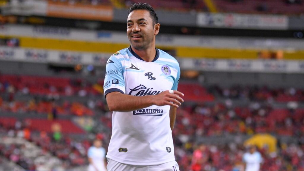 Marco Fabián sueña con jugar la Champions League